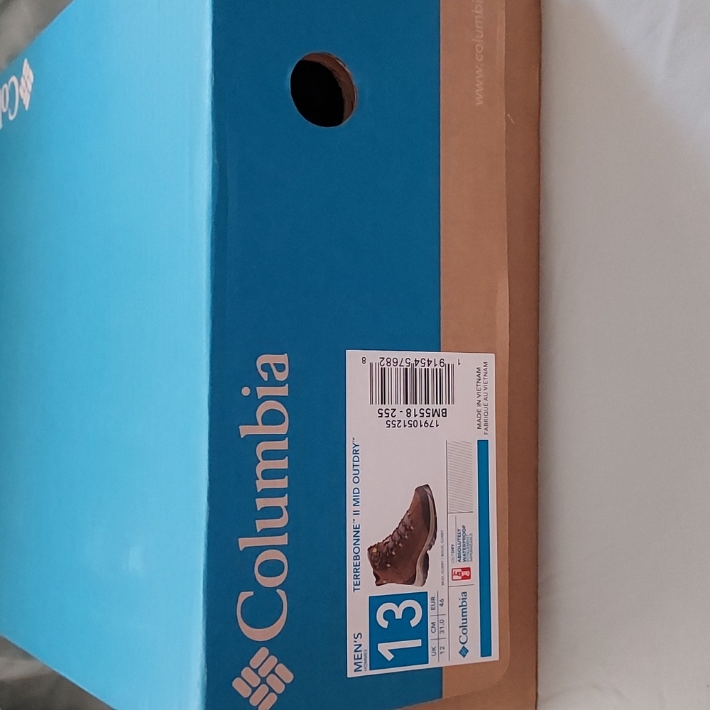 Men's Columbia hiking boot size 13